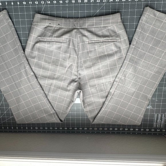 NWT Express Editor Dress Pants Barely Boot Low Rise Light Gray Plaid Size 8R - Picture 3 of 6
